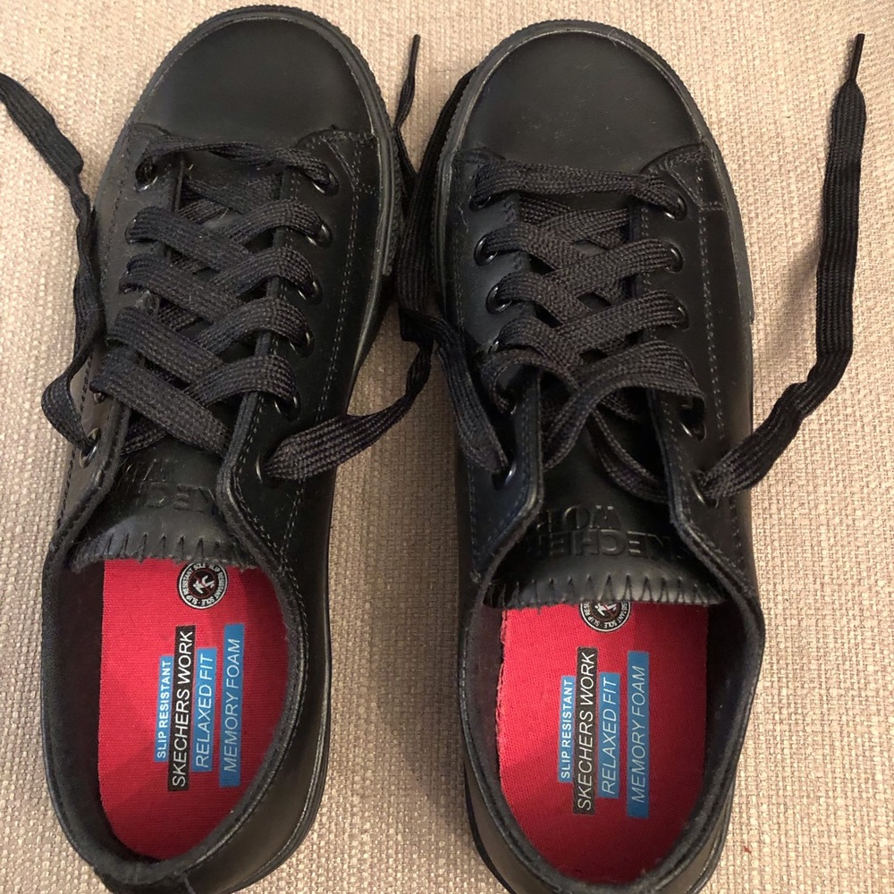 Women’s leather Skechers for Work shoes, size 8.5